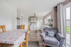 Kitchen/Diner- click for photo gallery